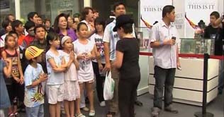 Thailand: fans pay tribute to Michael Jackson